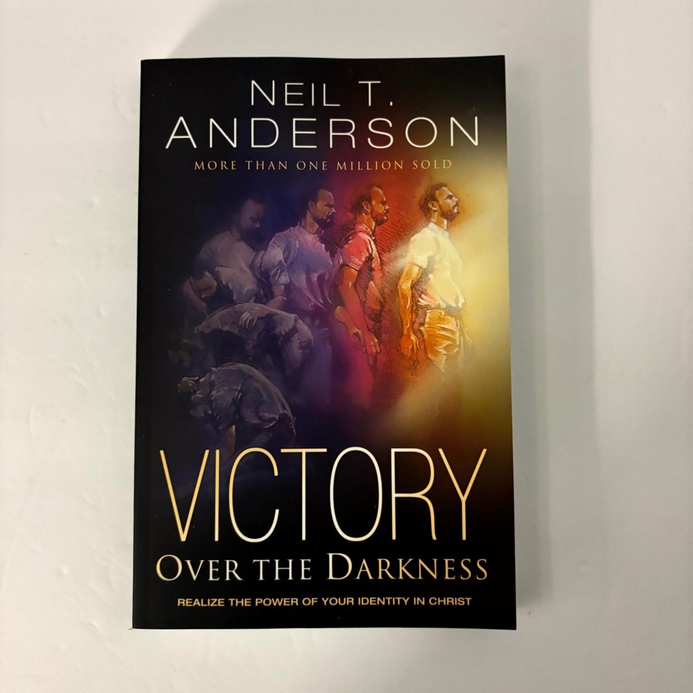 Victory Over the Darkness Neil T Anderson Paperback 2014 Bethany House Book